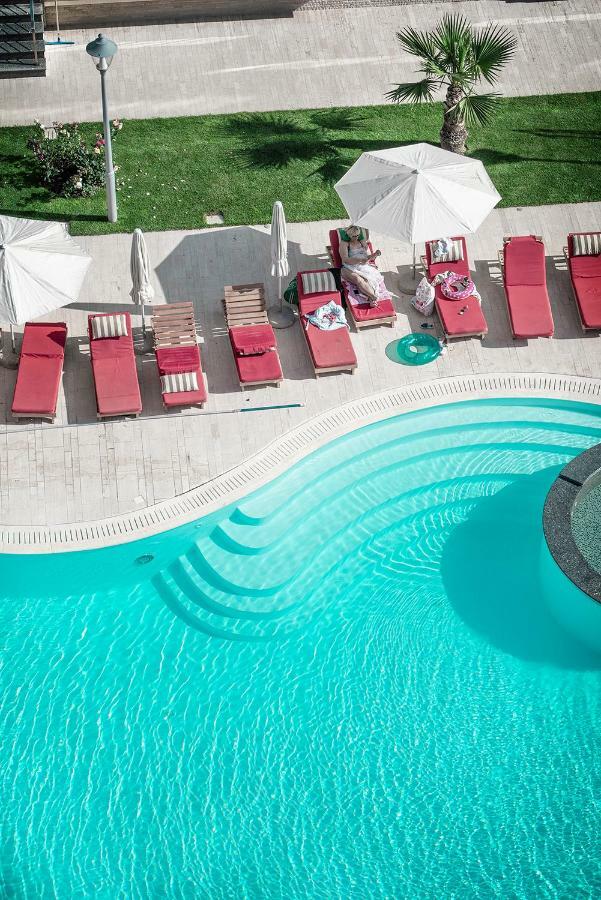 Royal Palace Aparthotel Lezhe Bagian luar foto
