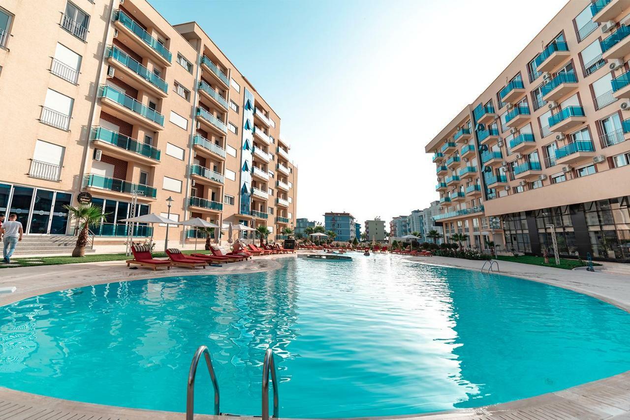 Royal Palace Aparthotel Lezhe Bagian luar foto